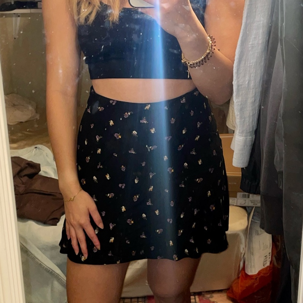H&M Black Floral Skirt